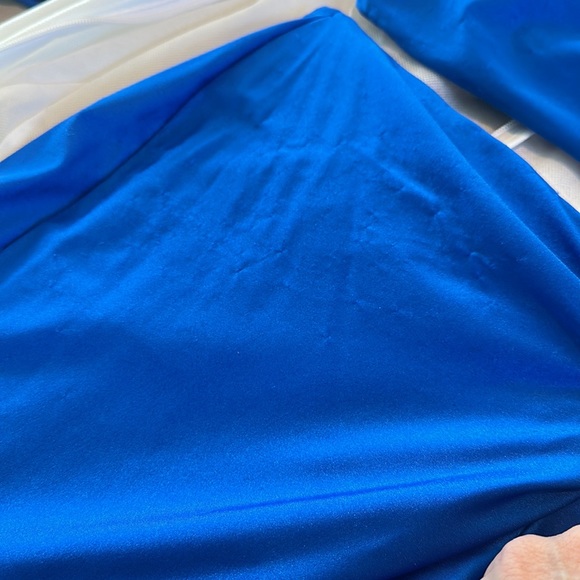 Sherri Hill 2 piece prom dress. Size 00 - Picture 3 of 12